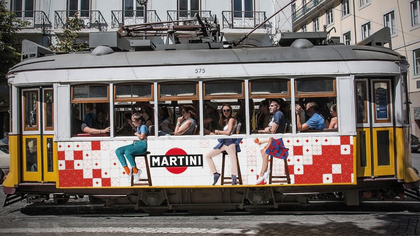 Bartini El&eacute;ctrico - Pr&eacute;mios Lus&oacute;fonos